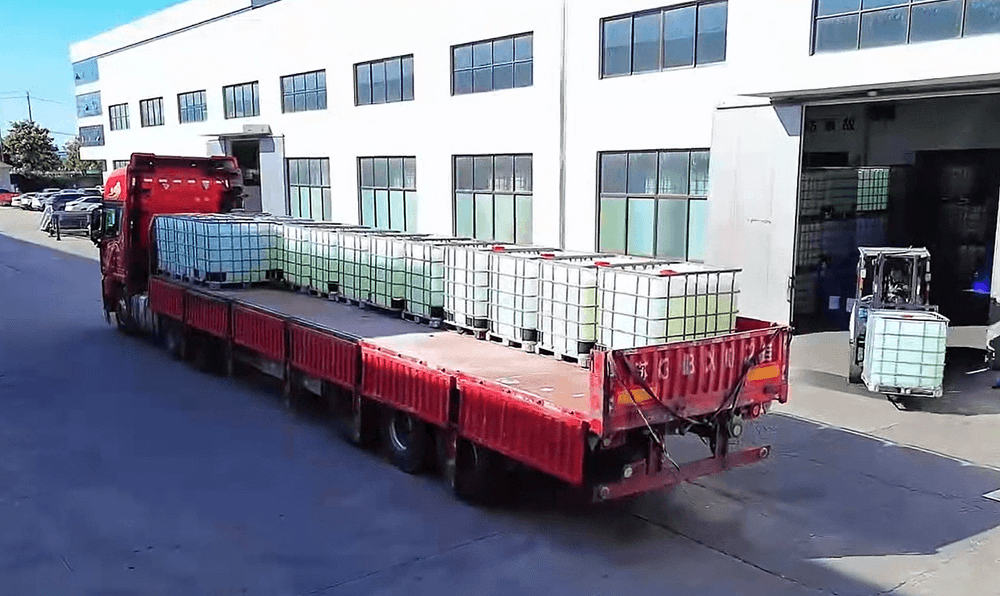 Тұтынушы Алдымен: Реттелген көбік концентраты жүктелген және тұтынушы сайтына жеткізуге дайын