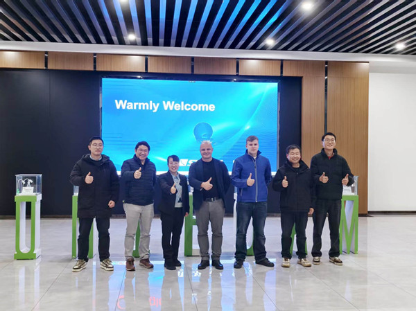 Ұлыбританияның тұтынушы зауытының аудиті сәтті аяқталды, өнімді эксклюзивті теңшеу келісілді